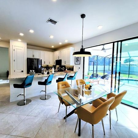 Blue Door Retreat - Luxury Pool Home - Sleeps 8 Cabo Coral Exterior foto